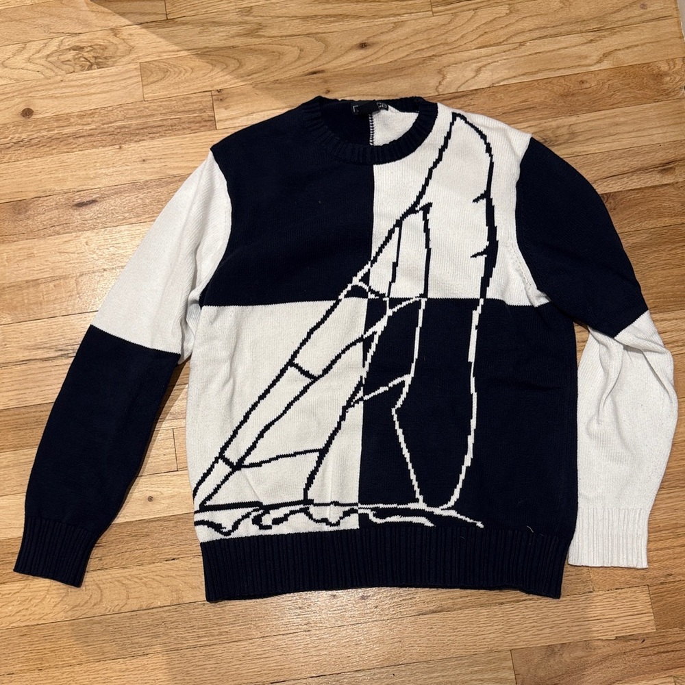Nautica Navy and White Crewneck Sweater